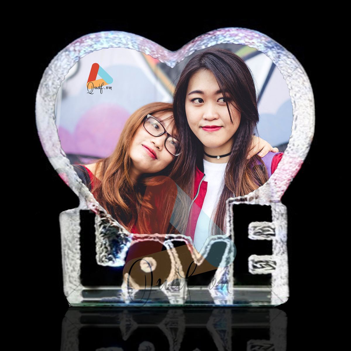 Pha lê chữ LOVE