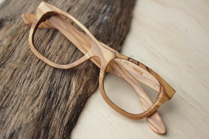 Quà tặng cô giáo cuối năm - gọng kính gỗ