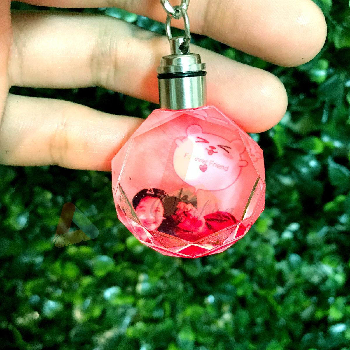 In ảnh lên pha lê móc khóa phát sáng