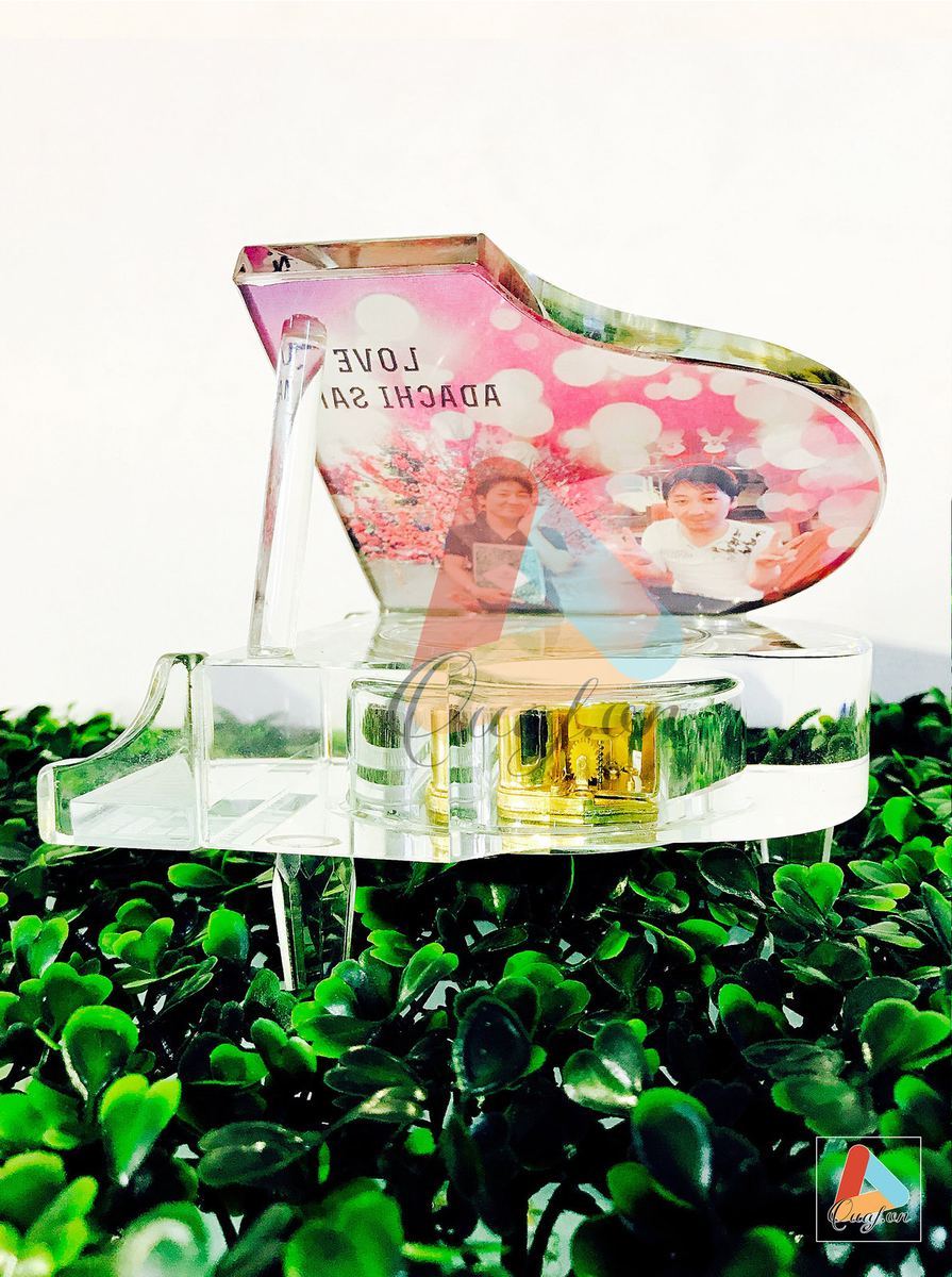 In ảnh lên pha lê đàn piano kim cương